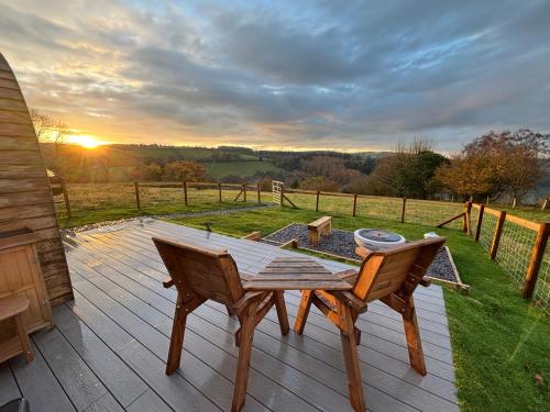 Facilities, Four Paws Glamping in Bronant
