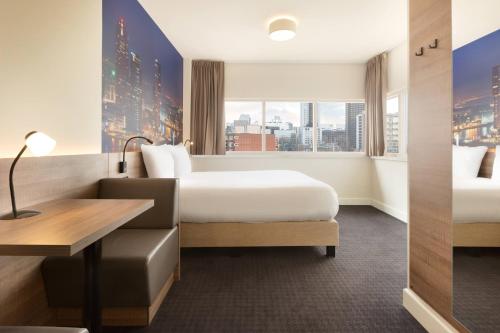 Rotterdam Teleport Hotel, Rotterdam (photo 2)