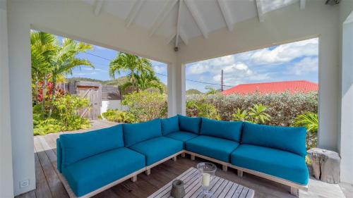 A Caribbean Gem With Stunning Hill and Ocean View in Saint-Jean