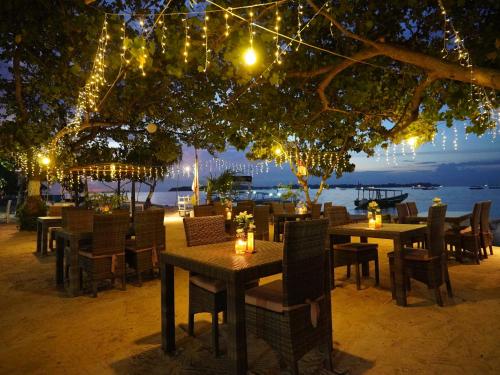 Restaurant, Pandan Bungalow in Lombok
