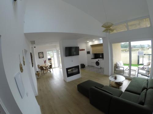 Casa Huidobro Valle II in Monleras