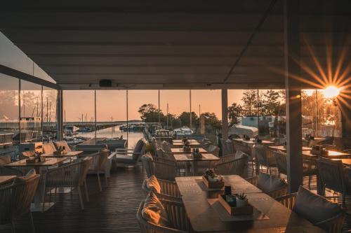 Restaurant, Marina Martinshafen in Sagard