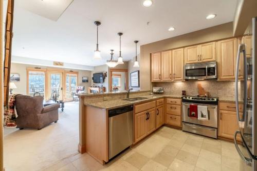 Basecamp in Riverstone Walk to River Shops and more, Coeur d'Alene (zdjęcie 8)
