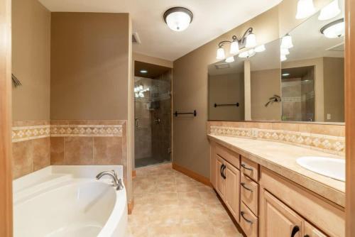 Basecamp in Riverstone Walk to River Shops and more, Coeur d'Alene (zdjęcie 10)