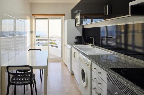 Kitchen, Monte Gordo Prestige Apartments in Monte Gordo