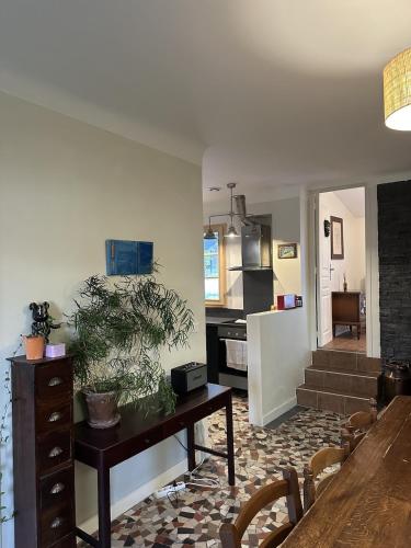 Maison en bord de seine in Vetheuil (Ile-de-France)