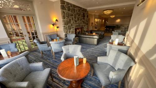 Паб/Коктейль-бар, Cabarfeidh Hotel in Сторновей