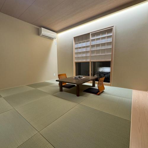 Close to Namba! Direct access from Kansai Airport!Shuiyun Yue in Nishinari Ward