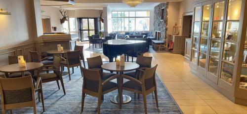 Фойє, Cabarfeidh Hotel in Сторновей
