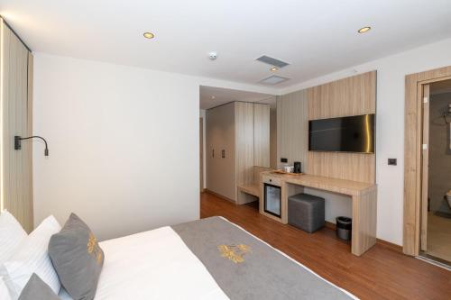 Taksim Hotel - image 9