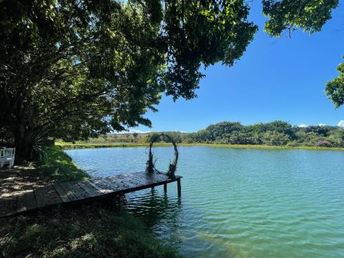 Fazenda Água Limpah (Fazenda Agua Limpah) in Hidrolandia