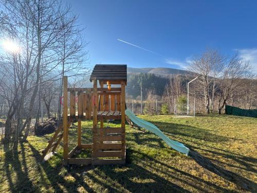 Casa de vacanta Cabana Toto in Sebesu De Sus