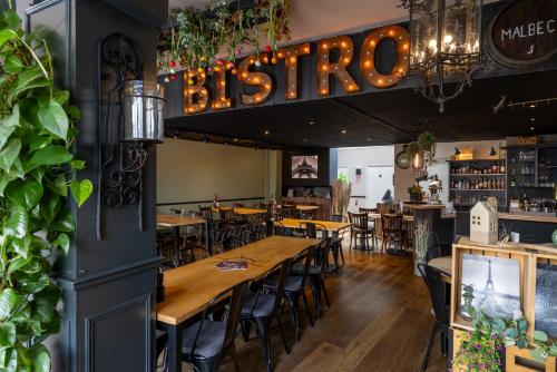 Le Bistro 2