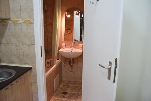 Contessa Apartment Cluj Napoca - image 6