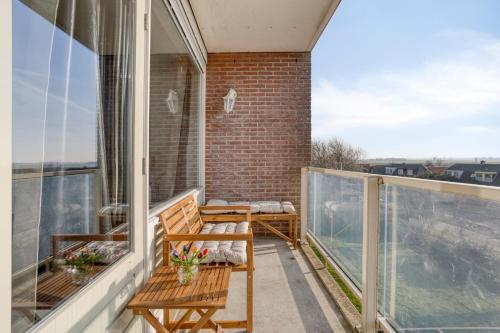 balkon/taras, Comfortable Stay Near The Coast in Burgerbrug