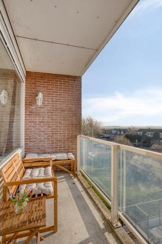 balkon/taras, Comfortable Stay Near The Coast in Burgerbrug