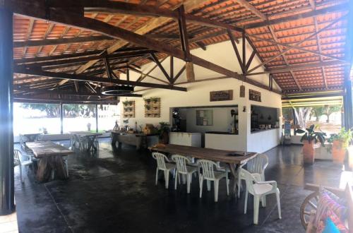 Fazenda Água Limpa (Fazenda Agua Limpa) in Hidrolandia