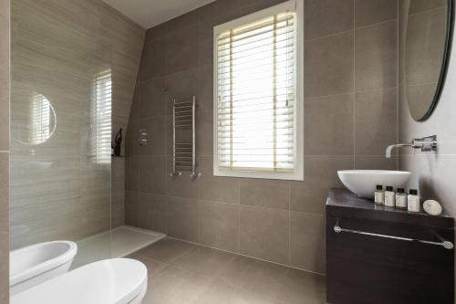Radipole Road V by onefinestay - image 7