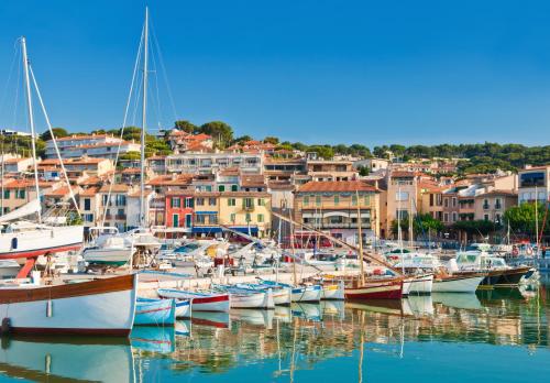 CARANCO - Port et Plage à Pied, AC, WiFi, Parking Inclus