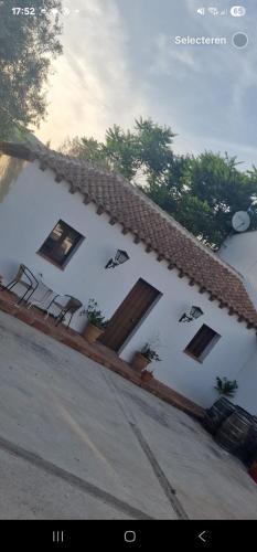 La perlablanca ronda, Ronda