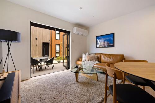 Arrow Retreat Queenstown - with parking - image 4