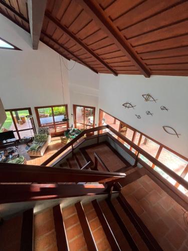 Spacious house with pool - 100m from the sea in Guaeca in Praia Do Guaeca