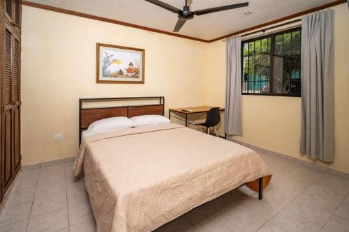 Casa Jurel Apartment Ideal Location in Cancun 2 Bedrooms Free WiFi and Kitchen, Cancún