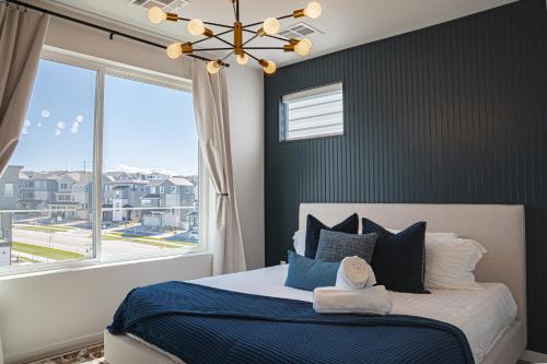 Brand New, Cozy & Modern Condo - Dogs Welcome in Lone Tree (CO)