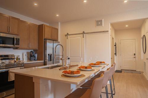 Brand New, Cozy & Modern Condo - Dogs Welcome in Lone Tree (CO)