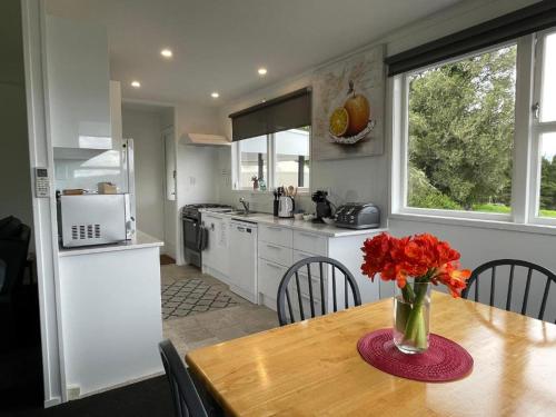 Saint Karas Retreat Cottage in Kaikohe