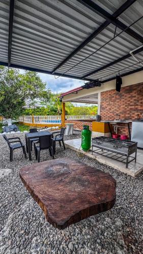 Finca El Portillo - Casa Vacacional con Piscina in Cumaral