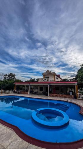 Úszómedence, Finca El Portillo - Casa Vacacional con Piscina in Cumaral