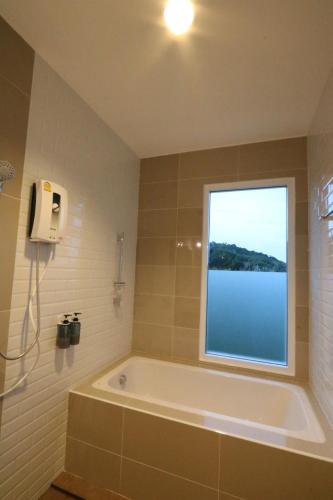 Greenery Hill Resort 4