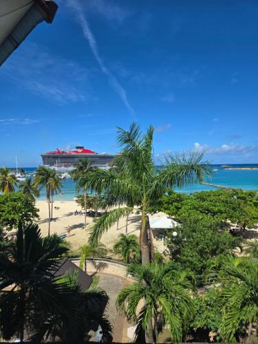 Dunn's Apartments at Sandcastles - Ocho Rios