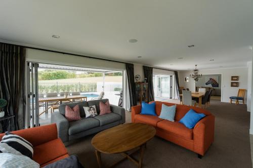 ทัศนียภาพ, The Wine Country Retreat by Homello in คูเมอ