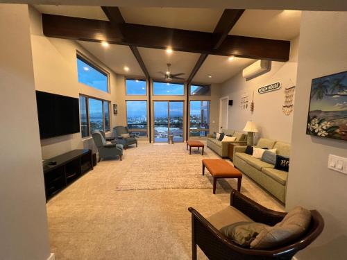 Luxury Custom Home overlooking Pearl Harbor in Honolulu Airport