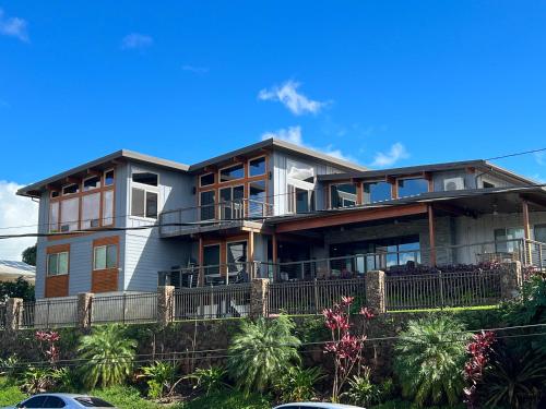 Luxury Custom Home overlooking Pearl Harbor in Honolulu Airport