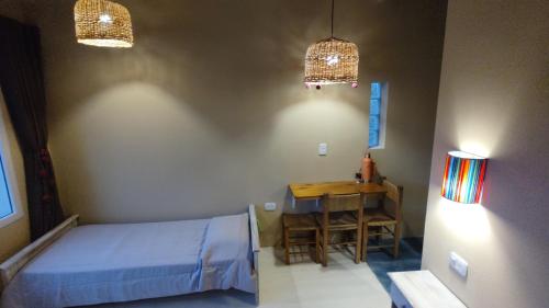 1 double bed, 1 twin bed