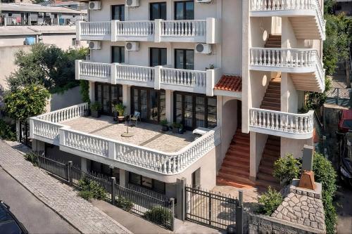 Villa Sara Wellness, Bar, Sutomore