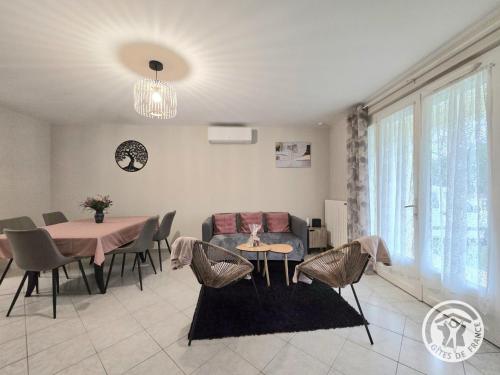 Maison à Eymet avec Jardin et Parking Privé - FR-1-616-546 (Maison a Eymet avec Jardin et Parking Prive - FR-1-616-546) in Eymet