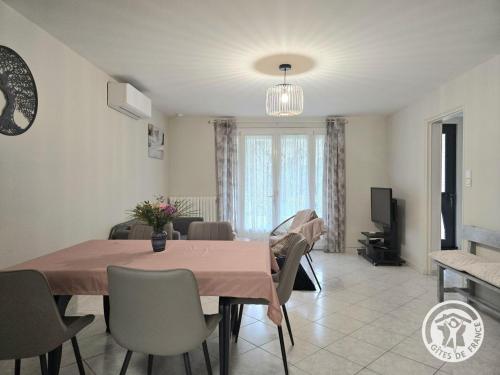 Maison à Eymet avec Jardin et Parking Privé - FR-1-616-546 (Maison a Eymet avec Jardin et Parking Prive - FR-1-616-546) in Eymet