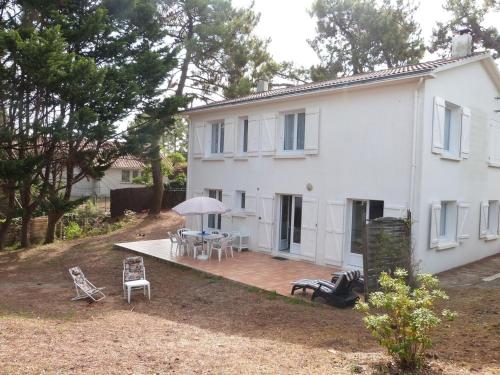Maison 8 personnes proche plage, animaux admis - FR-1-194-433