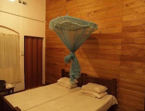 Olde Empire Hotel – Kandy, DC