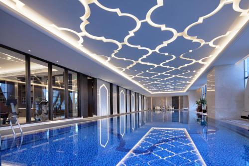 泳池, 乌鲁木齐富力万达文华酒店 (Wanda Vista Hotel Urumqi) in 沙依巴克區