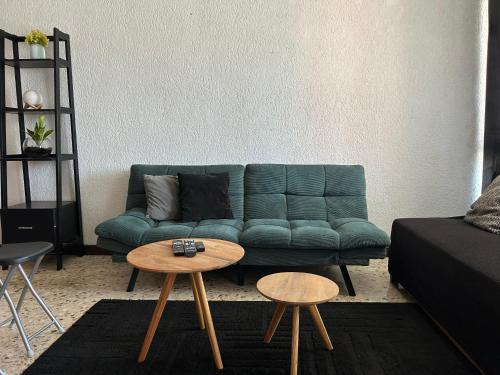 Comfortable apartment 10 min BBVA Stadium - Wi-fi Parking SmartTV & AC