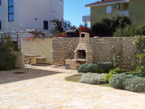 Apartment Put Draga