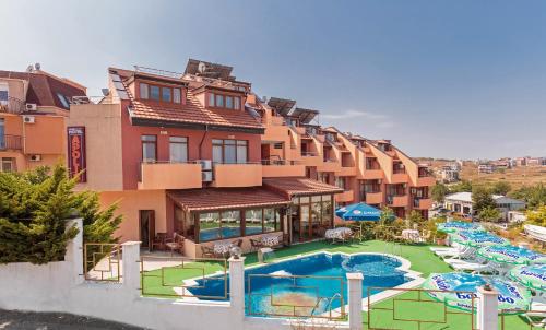 Hotel Apolis - image 6