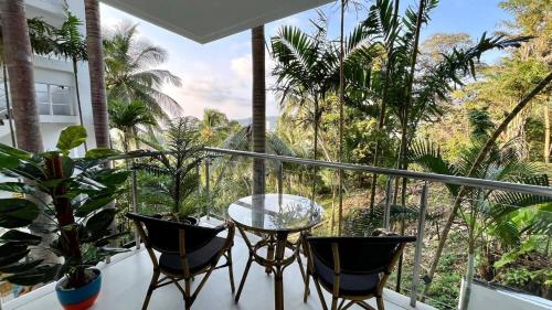 Sunset Plaza Condominium Room Type - One-Bedroom Apartment