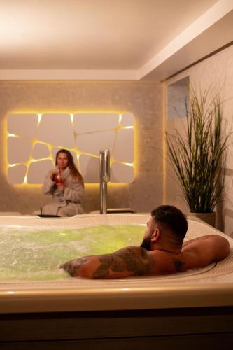 Gyógyfürdő, Narva Hotell & Spaa in Narva