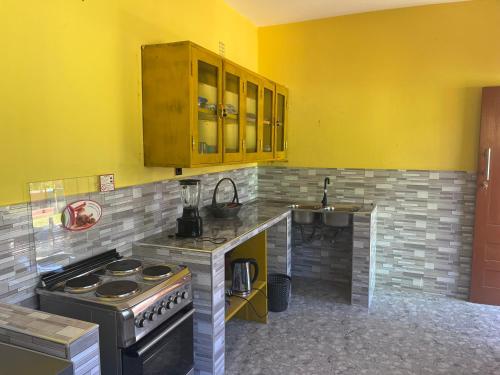 The Time Will Tell Travel Lodge in Vilanculos